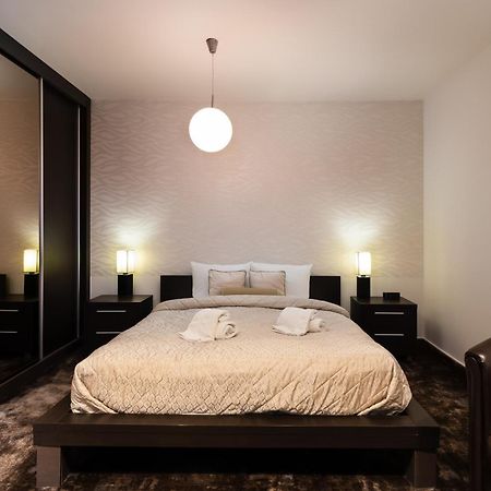 Guest House Panorama Aqualux With Free Parking Novi Sad Camera foto