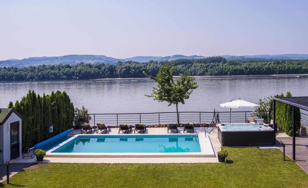 Guest House Panorama Aqualux With Free Parking Novi Sad Esterno foto