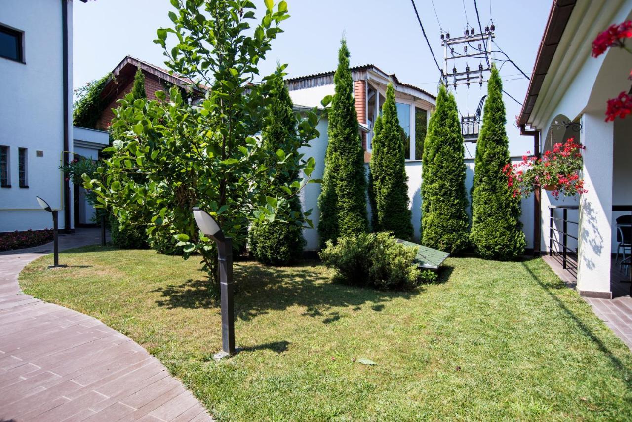 Guest House Panorama Aqualux With Free Parking Novi Sad Esterno foto