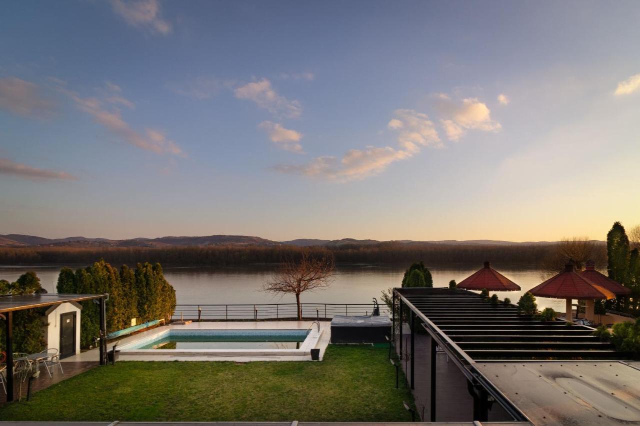 Guest House Panorama Aqualux With Free Parking Novi Sad Esterno foto