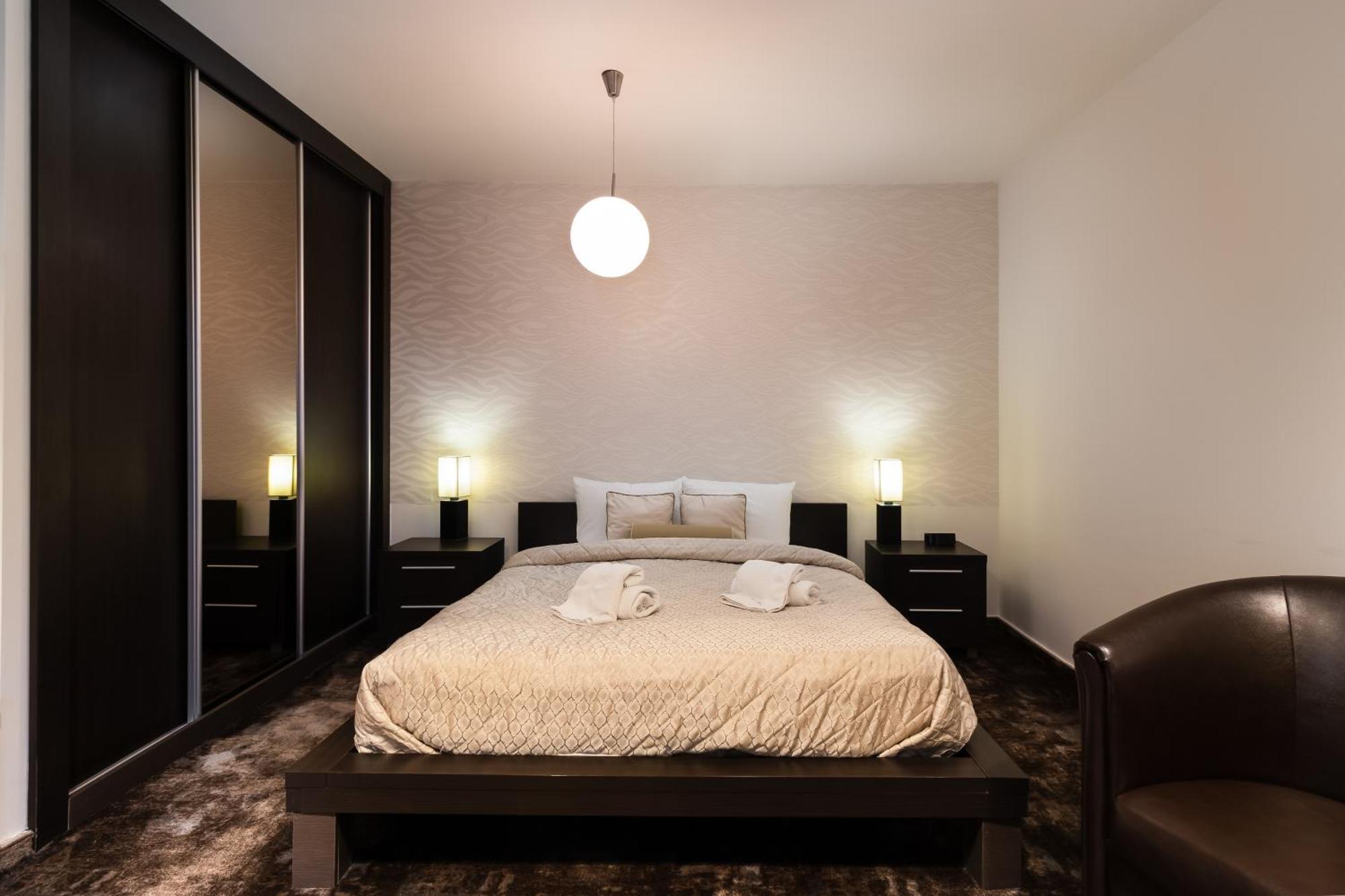 Guest House Panorama Aqualux With Free Parking Novi Sad Camera foto