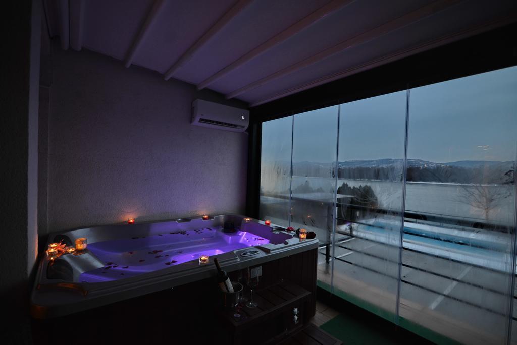 Guest House Panorama Aqualux With Free Parking Novi Sad Esterno foto